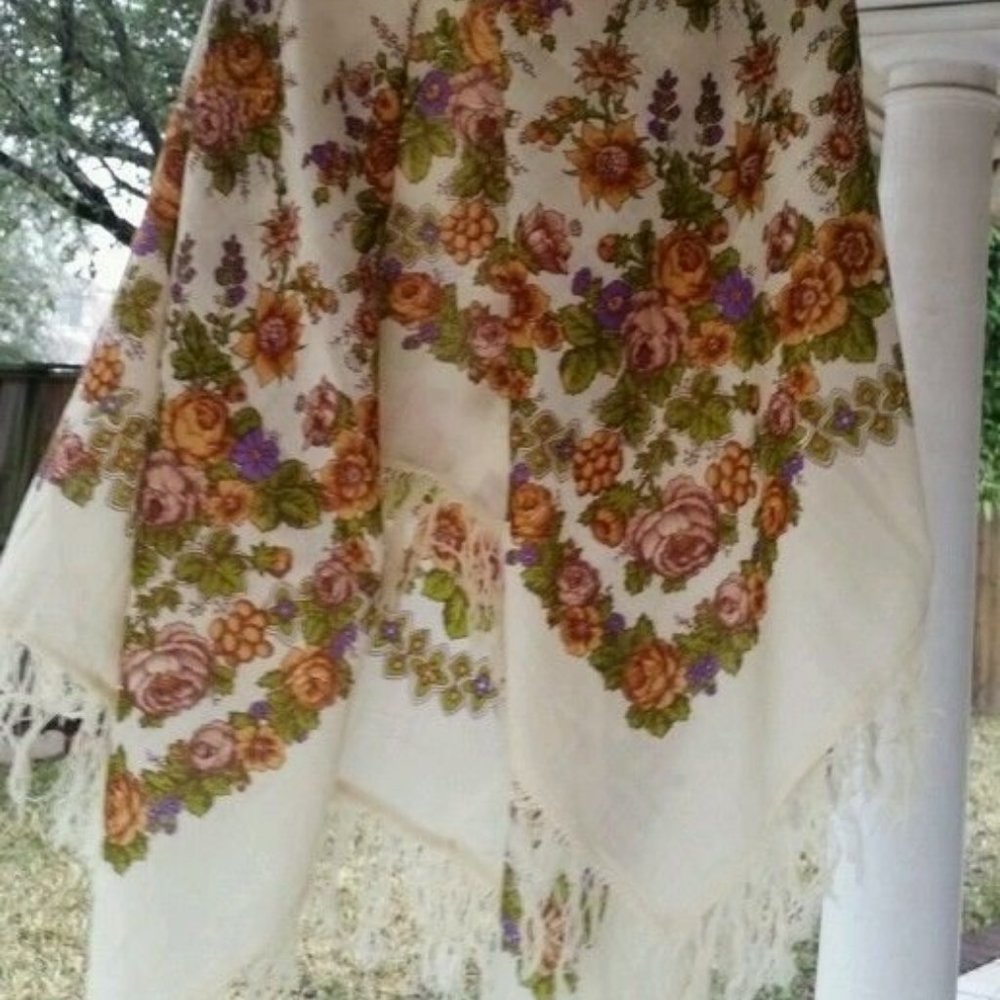 Russian shawl scarf 100% rare dense wool 58"x 58" square scarf